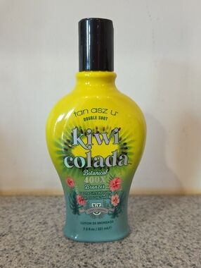 Kiwi Colada Botanical Bronzer Lotion - Yellow & Green